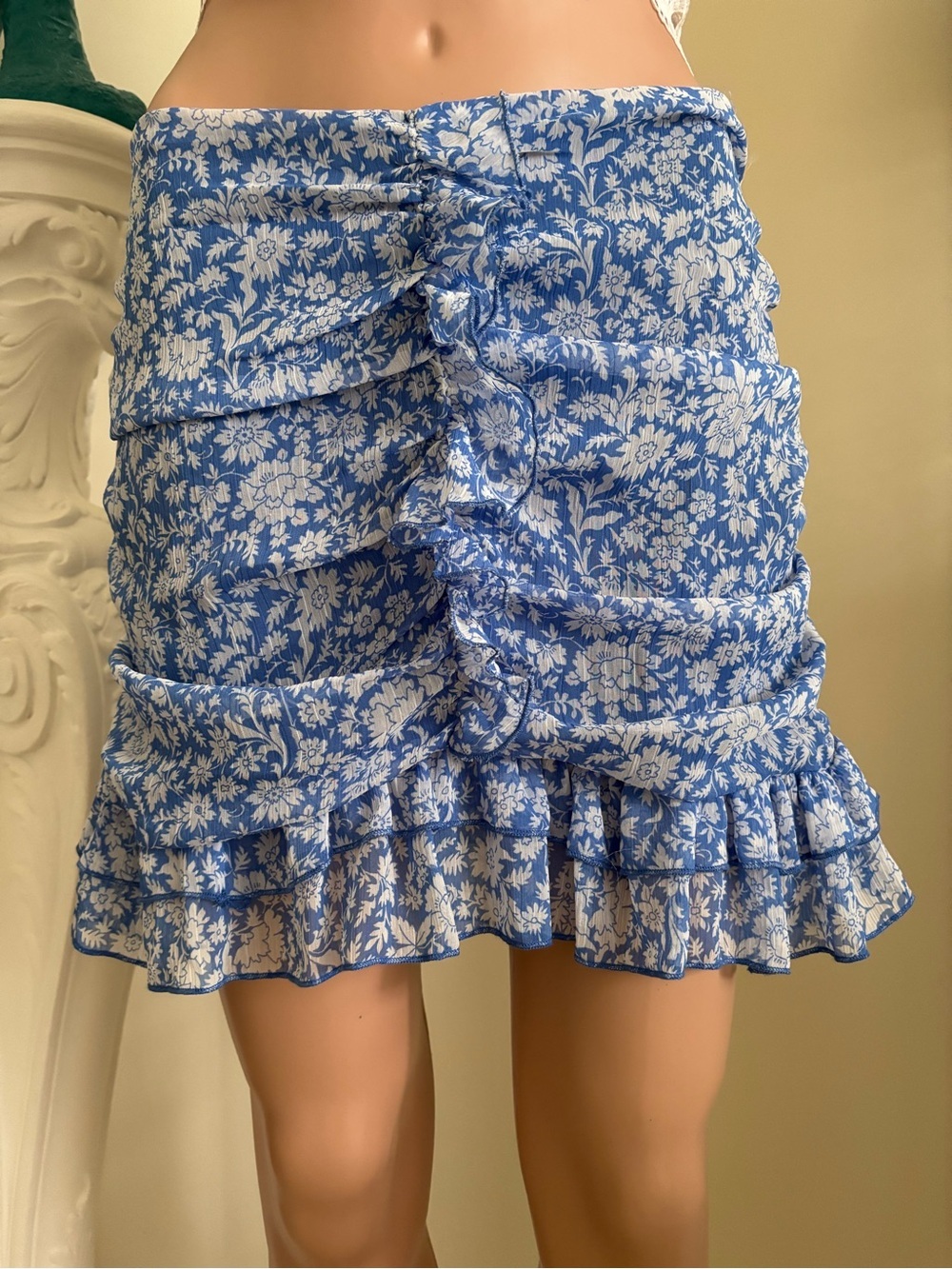 Zara Blue Floral Tiered Ruffle Mini Skirt - Picture 4 of 11